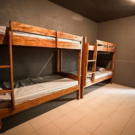 Resting Rabbit Hostel シキホール エクステリア 写真