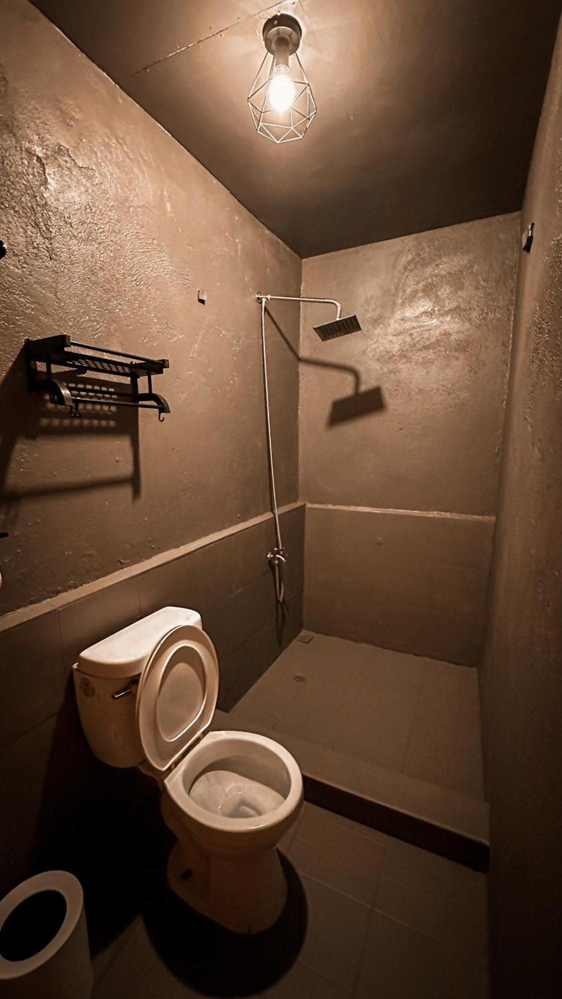 Resting Rabbit Hostel シキホール エクステリア 写真